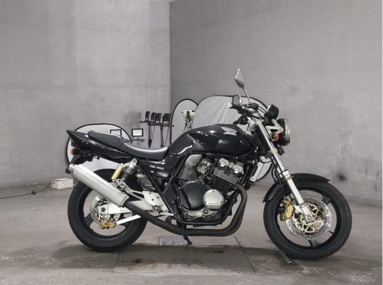 Мотоцикл Honda CB400SFV с пробегом 31381 km