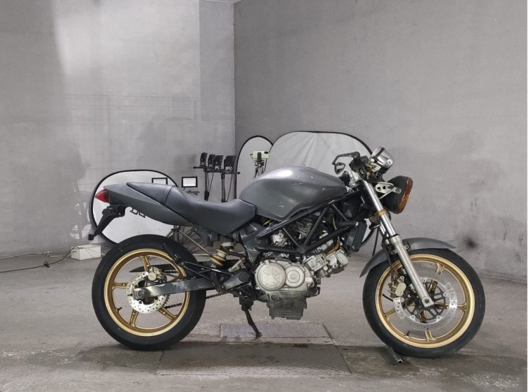 Мотоцикл Honda VTR250 с пробегом 21 km