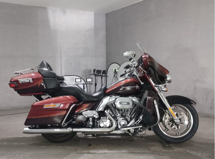 Мотоцикл HD FLHTKSE1800CVO з пробігом 52390 km
