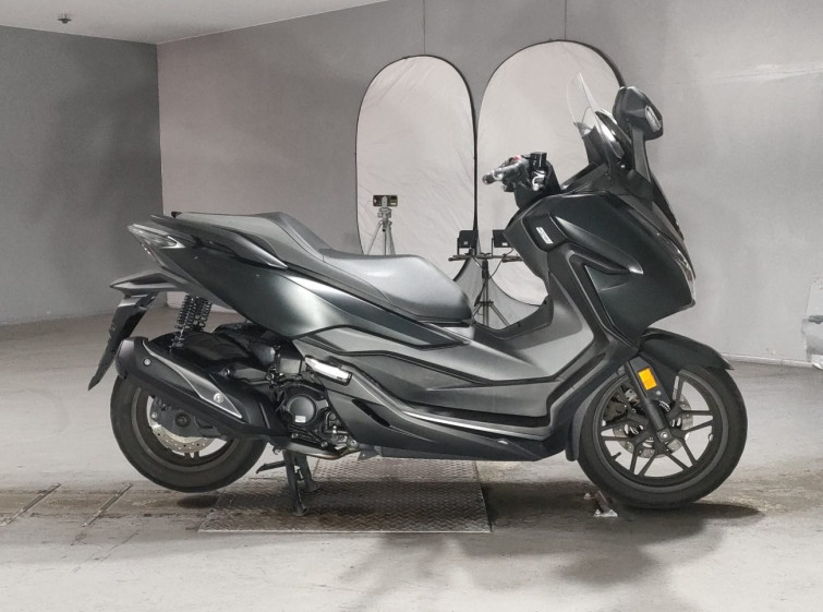 Мотоцикл Honda FORZA з пробігом 50157 km