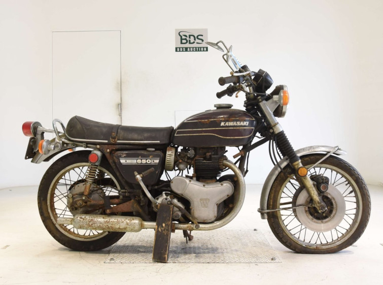 Мотоцикл Kawasaki W3 з пробігом 26516 km