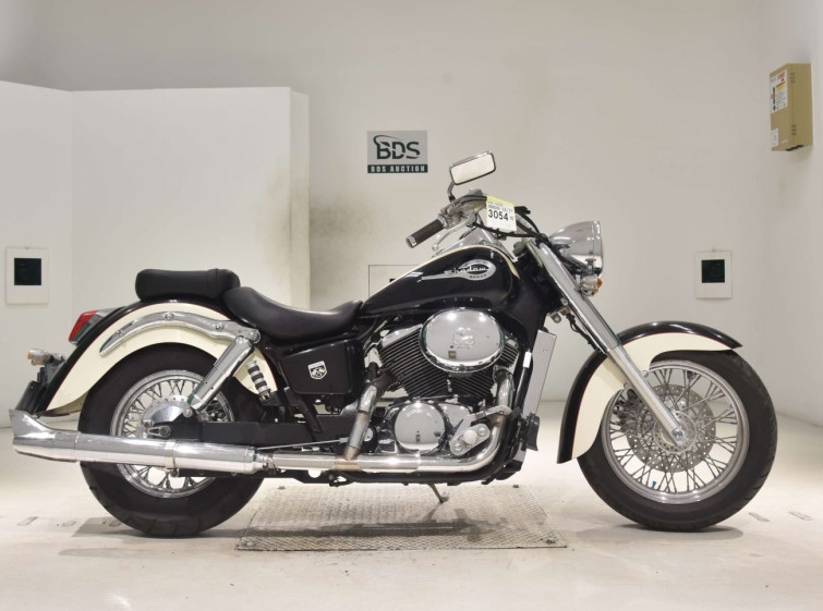 Мотоцикл Honda SHADOW750-2 з пробігом 13767 km