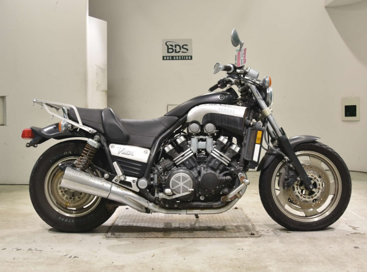 Мотоцикл Yamaha V-MAX1200 з пробігом 12944 km