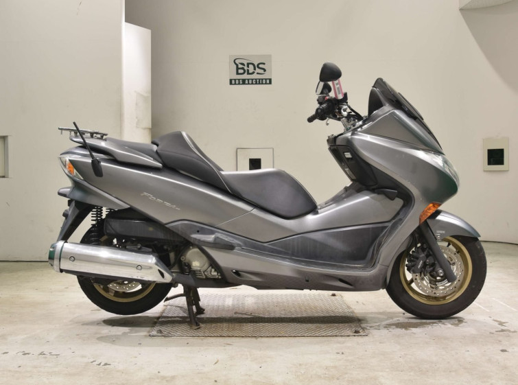 Мотоцикл Honda FORZA Z-2 з пробігом 72226 km