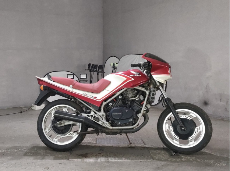 Мотоцикл Honda VF400F с пробегом 24466 km