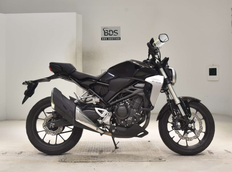Мотоцикл Honda CB250RA с пробегом 18056 km