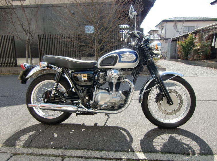 Мотоцикл Kawasaki W650 с пробегом 76136 km