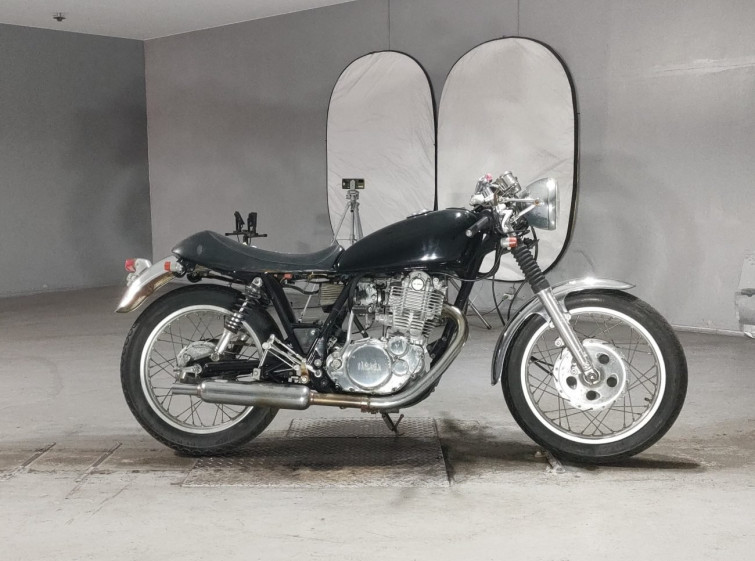 Мотоцикл Yamaha SR400 з пробігом 5523 km