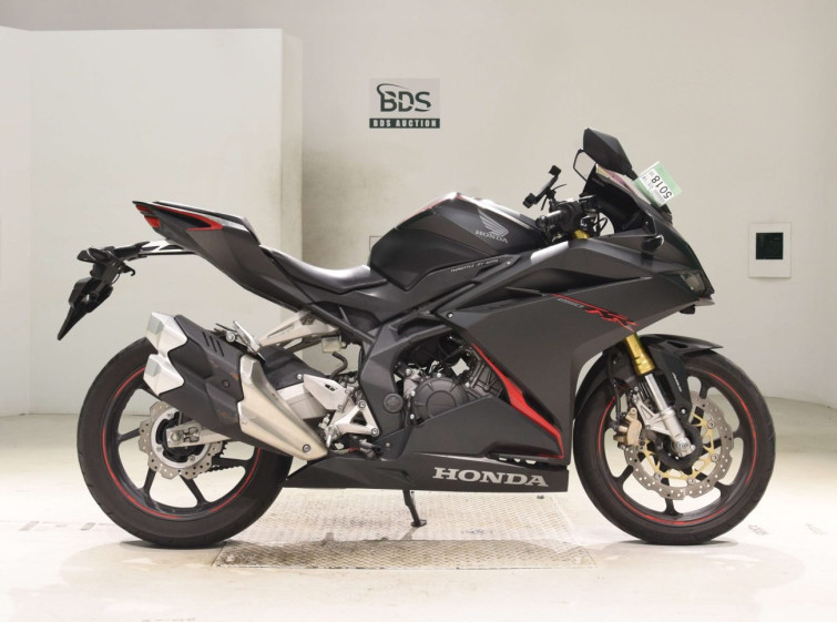 Мотоцикл Honda CBR250RR с пробегом 6825 km