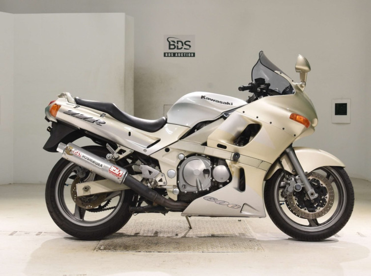 Мотоцикл Kawasaki ZZ-R600 с пробегом 51858 km