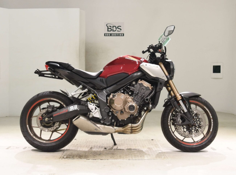 Мотоцикл Honda CB650R з пробігом 27366 km