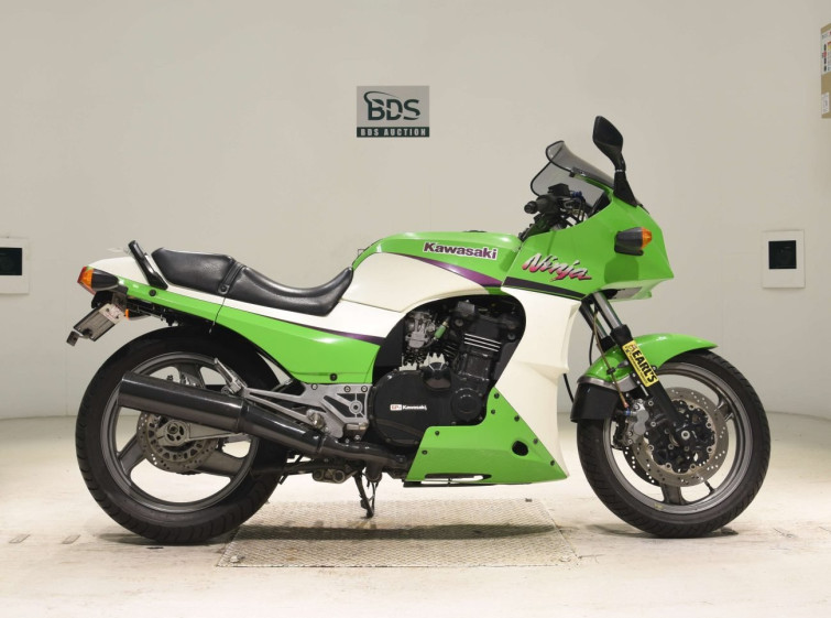 Мотоцикл Kawasaki GPZ900R з пробігом 12338 km
