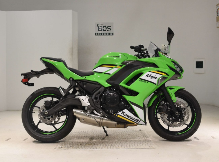 Мотоцикл Kawasaki NINJA650A з пробігом 101 km