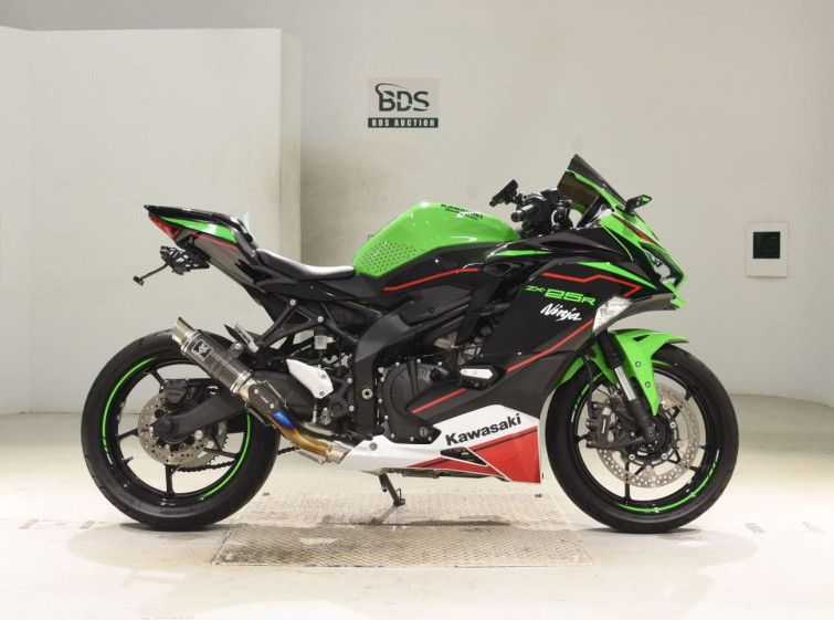 Мотоцикл Kawasaki ZX-25R з пробігом 13218 km