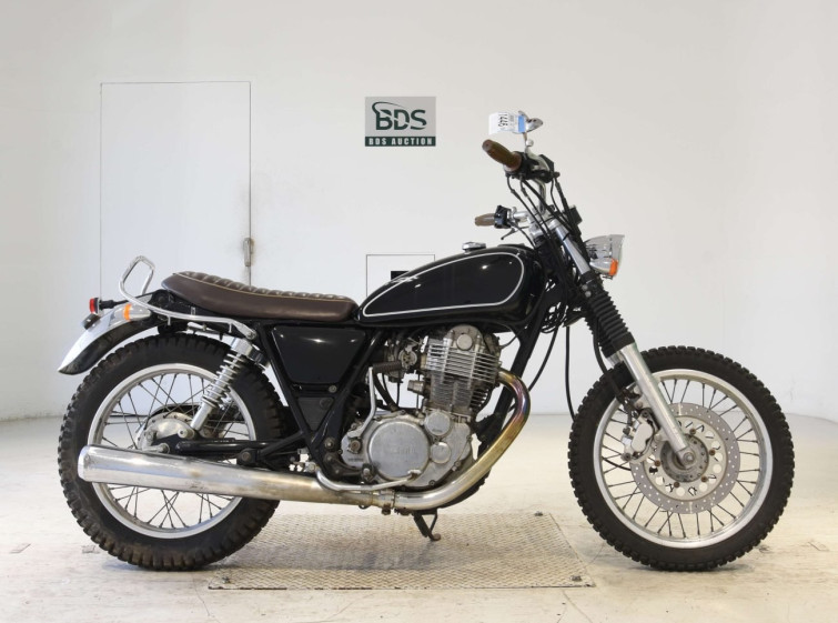 Мотоцикл Yamaha SR400-3 с пробегом 8102 km