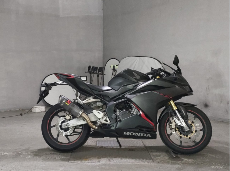 Мотоцикл Honda CBR250RR с пробегом 20793 km