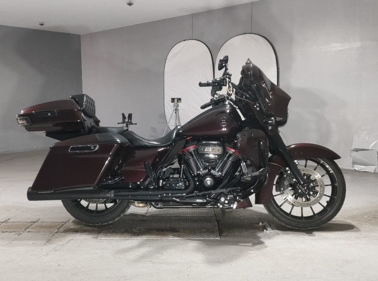 Мотоцикл HD FLHXSE1920CVO з пробігом 28114 km