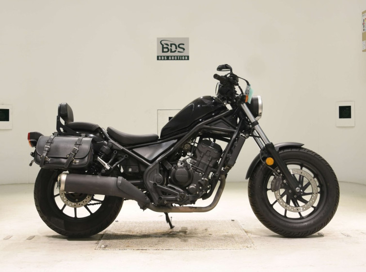 Мотоцикл Honda REBEL250 з пробігом 11841 km
