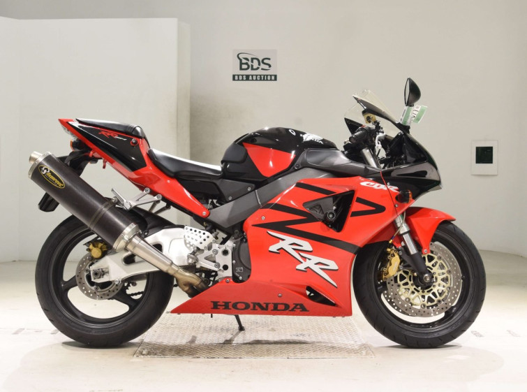 Мотоцикл Honda CBR954RR с пробегом 26767 km