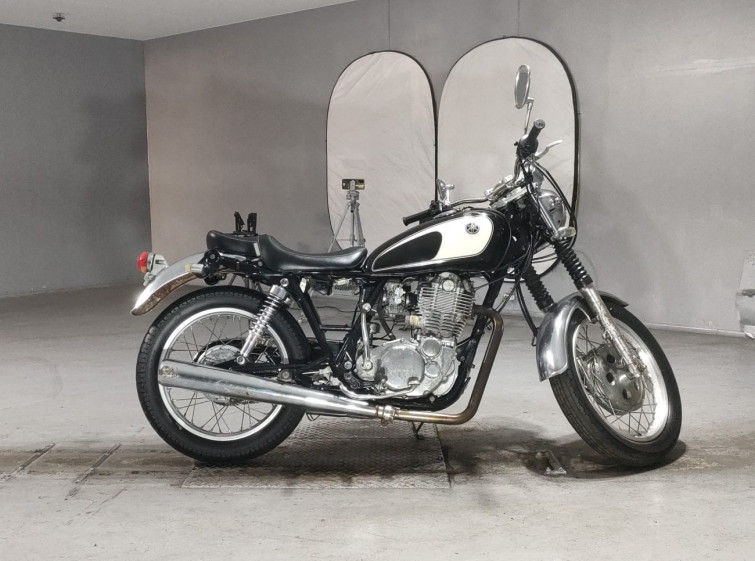 Мотоцикл Yamaha SR400 з пробігом 29438 km