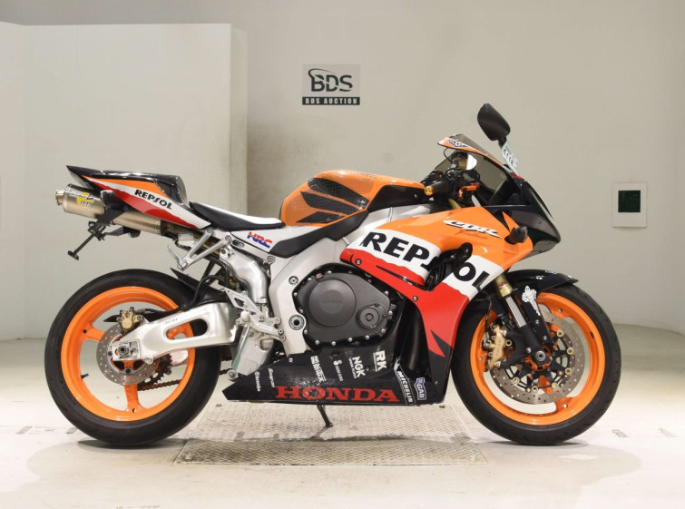 Мотоцикл Honda CBR1000RR з пробігом 25507 km