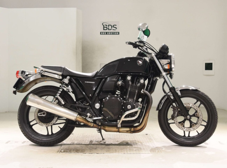 Мотоцикл Honda CB1100 з пробігом 44334 km