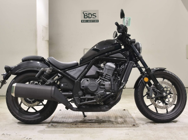 Мотоцикл Honda rebel 1100 з пробігом 9830 km