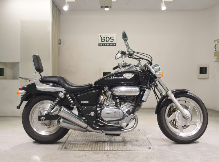 Мотоцикл Honda MAGNA 250 з пробігом 19788 km