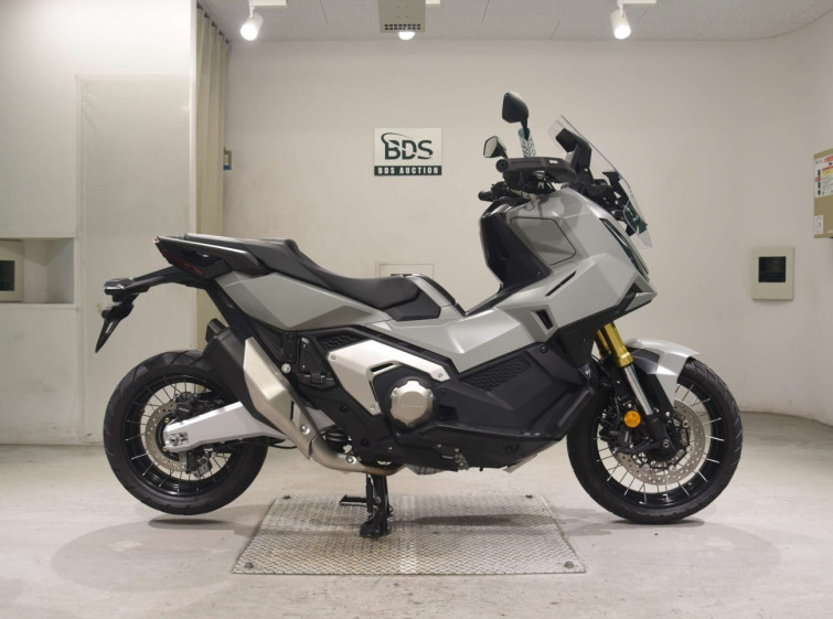 Мотоцикл Honda X-ADV750-2 с пробегом 5284 km