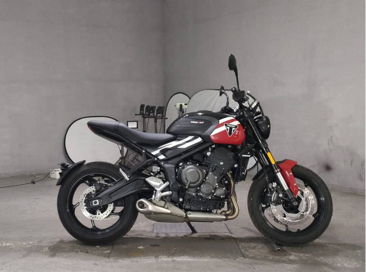 Мотоцикл Triumph TRIDENT 660 с пробегом 240 km