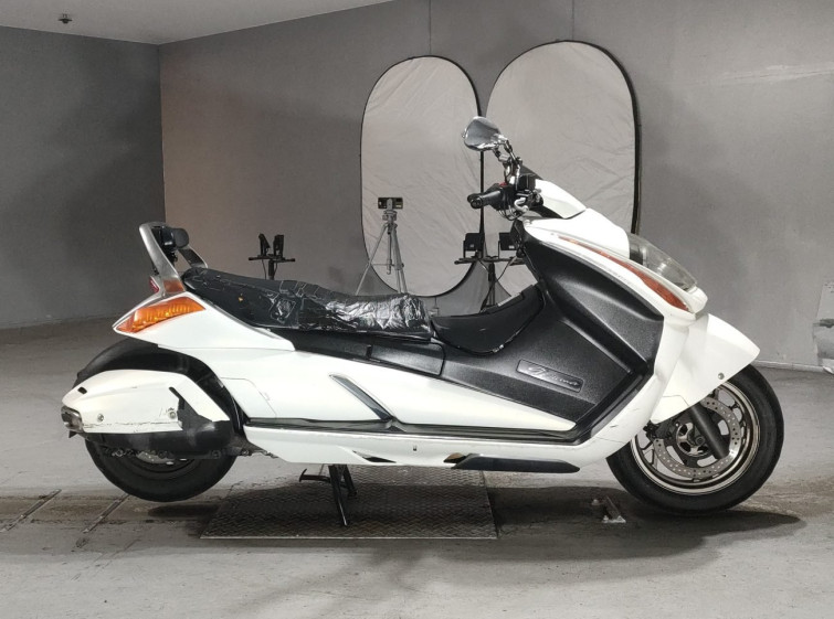 Мотоцикл Suzuki GEMMA250 с пробегом 61830 km