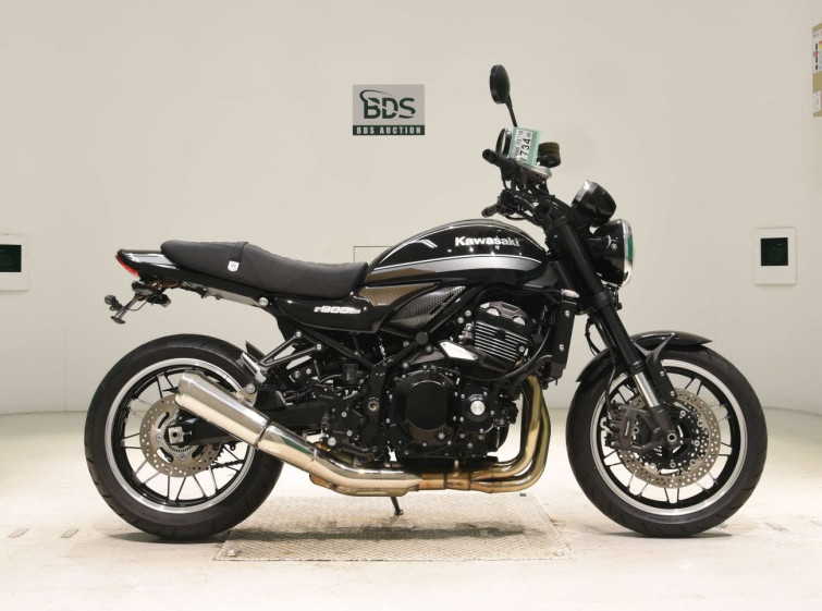 Мотоцикл Kawasaki Z900RS з пробігом 5975 km