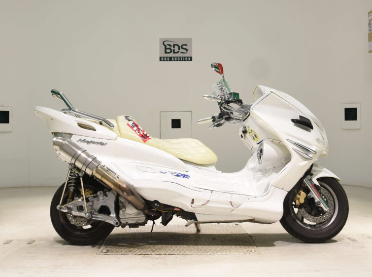 Мотоцикл Yamaha MAJESTY 250C с пробегом 13800 km