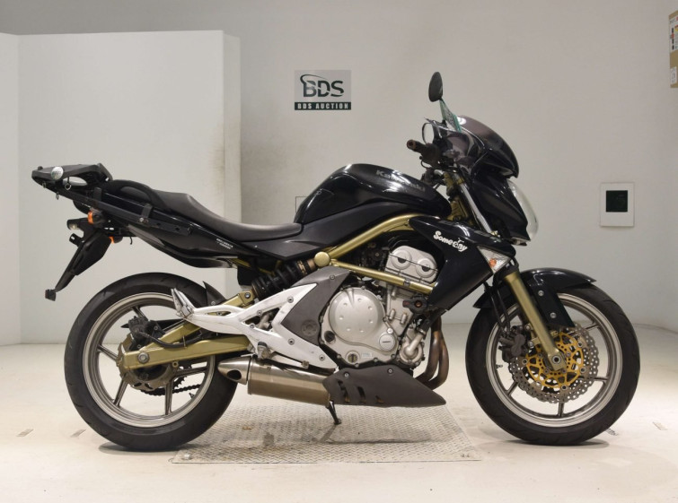 Мотоцикл Kawasaki ER-6N с пробегом 63846 km