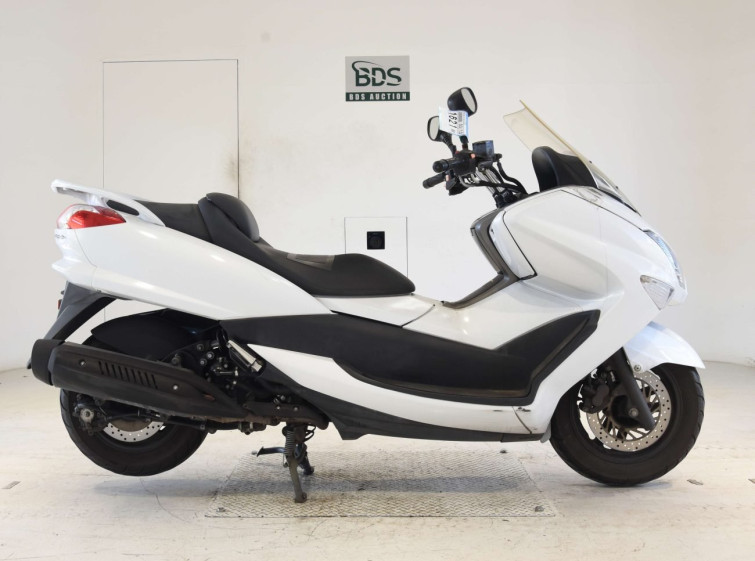 Мотоцикл Yamaha TW225E с пробегом 80375 km