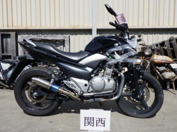 Мотоцикл Suzuki GSR250