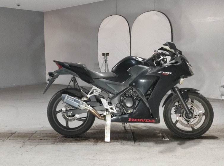 Мотоцикл Honda CBR250R