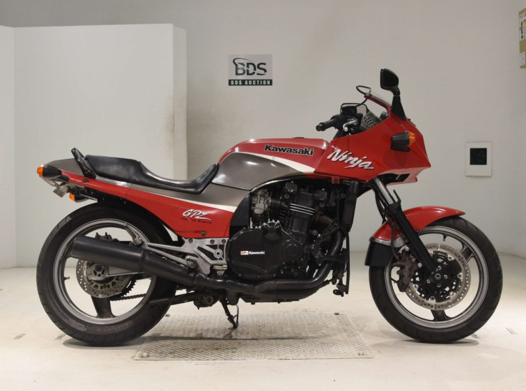 Мотоцикл Kawasaki GPZ900R с пробегом 63713 m