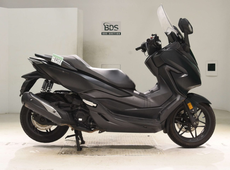 Мотоцикл Honda FORZA с пробегом 87246 km