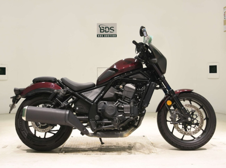 Мотоцикл Honda rebel 1100 з пробігом 20739 km