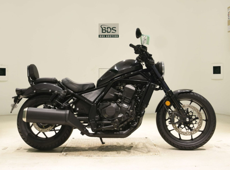 Мотоцикл Honda rebel 1100 з пробігом 6628 km