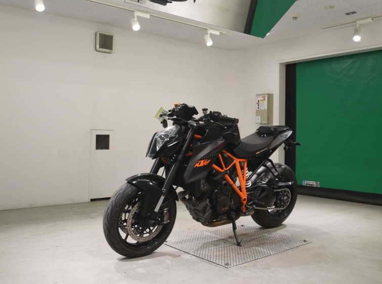 Мотоцикл KTM 1290 SUPER DUKE R з пробігом 28507 km