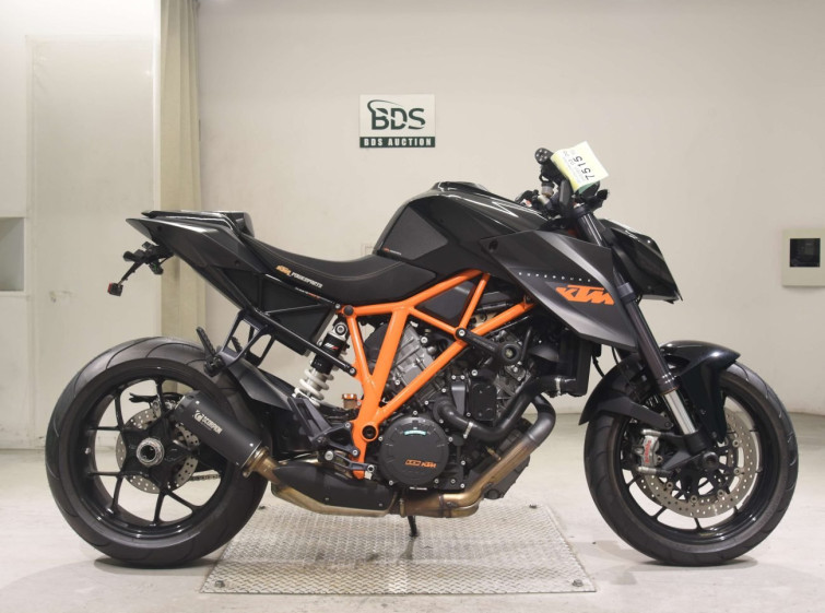 Мотоцикл KTM 1290 SUPER DUKE R з пробігом 28507 km