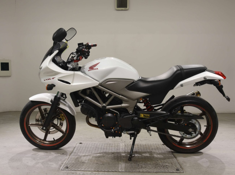 Мотоцикл Honda VTR-F250 с пробегом 25909 km