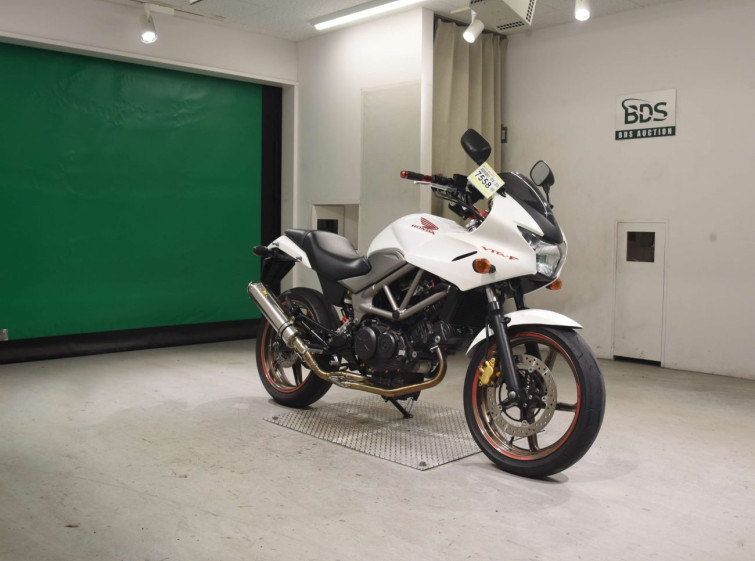 Мотоцикл Honda VTR-F250 с пробегом 25909 km