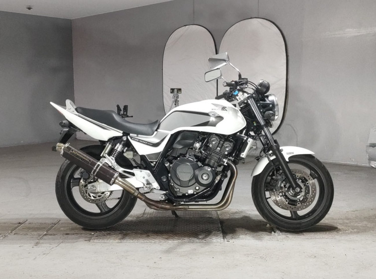 Мотоцикл Honda CB400SFV з пробігом 18091 km