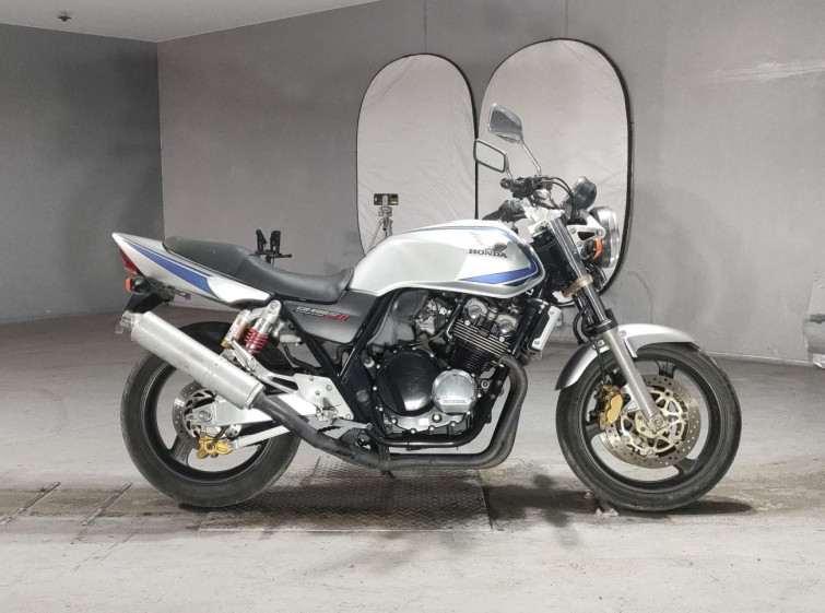 Мотоцикл Honda CB400SFV с пробегом 18849 km
