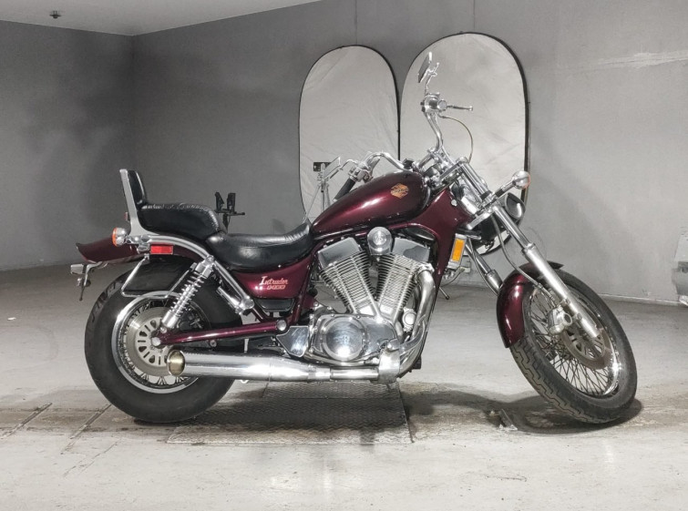 Мотоцикл Suzuki INTRUDER 1400 с пробегом 17083 m