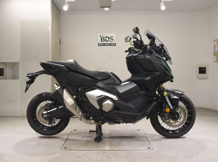 Мотоцикл Honda X-ADV750-2 с пробегом 1024 km