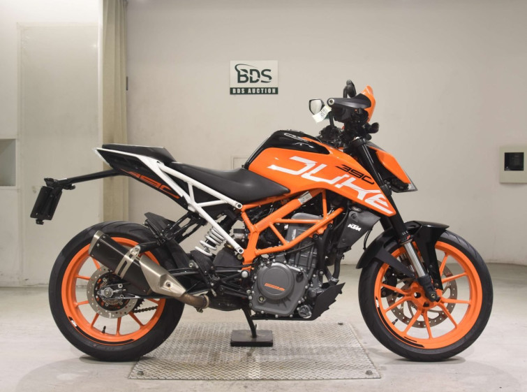 Мотоцикл KTM 390 DUKE з пробігом 21101 km